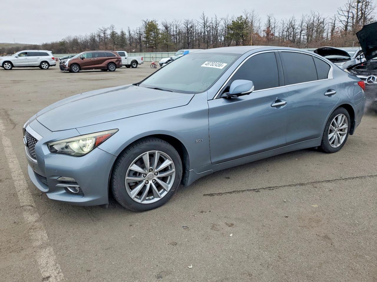 2017 Infiniti Q50 Premium, VIN JN1EV7AP0HM734334 — Minor dents and scratches