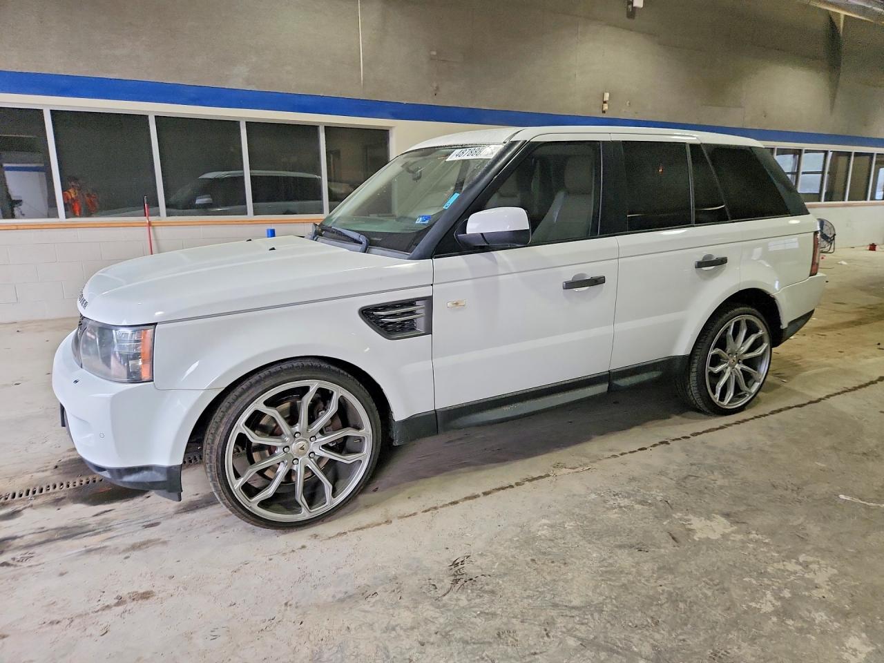 2011 Land Rover Range Rover Sport HSE, VIN SALSF2D49BA273198 — Auction photo
