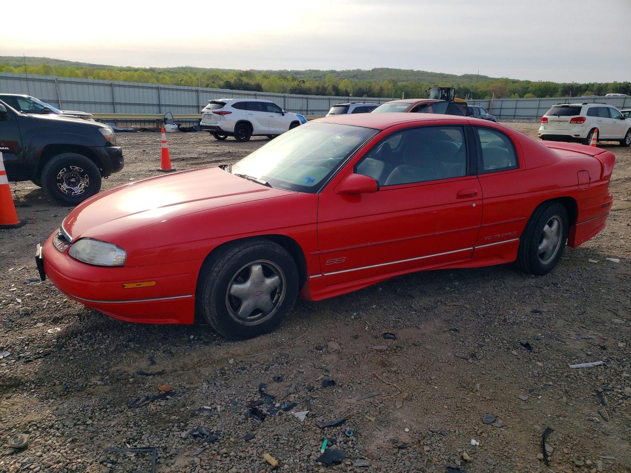1997 Chevrolet Monte Carlo LS, VIN 2G1WW12MXV9103107 — Side