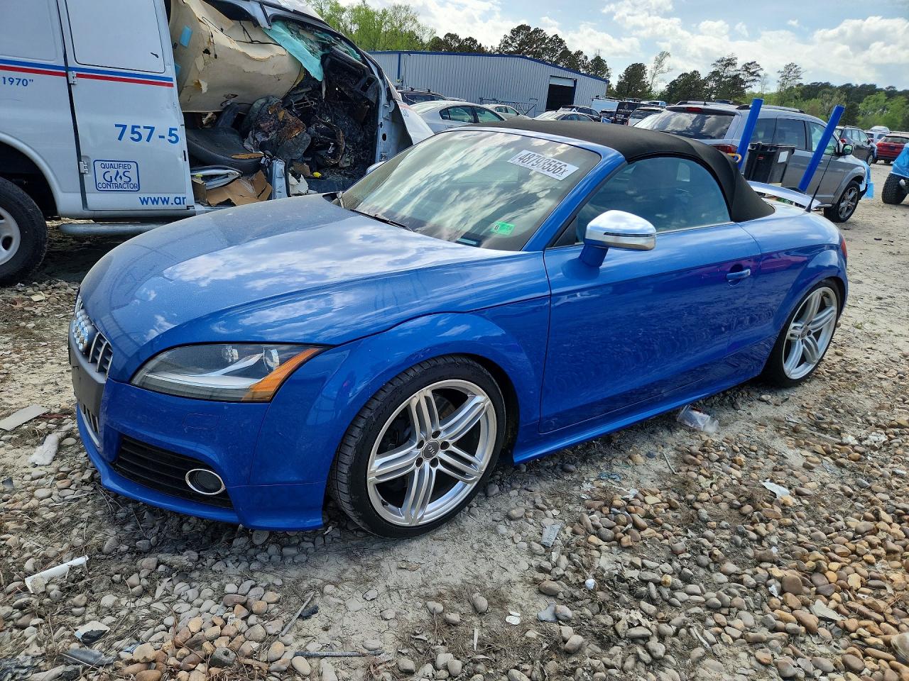 2010 Audi TTS 2.0T Prestige, VIN TRU41AFK8A1017482 — Side