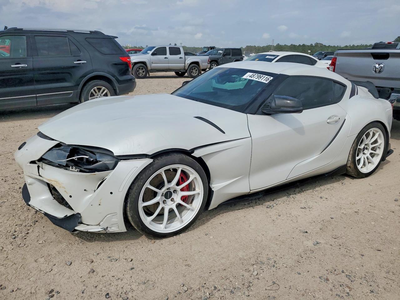 2021 Toyota Supra Premium, VIN WZ1DB0C07MW042001 — Front end
