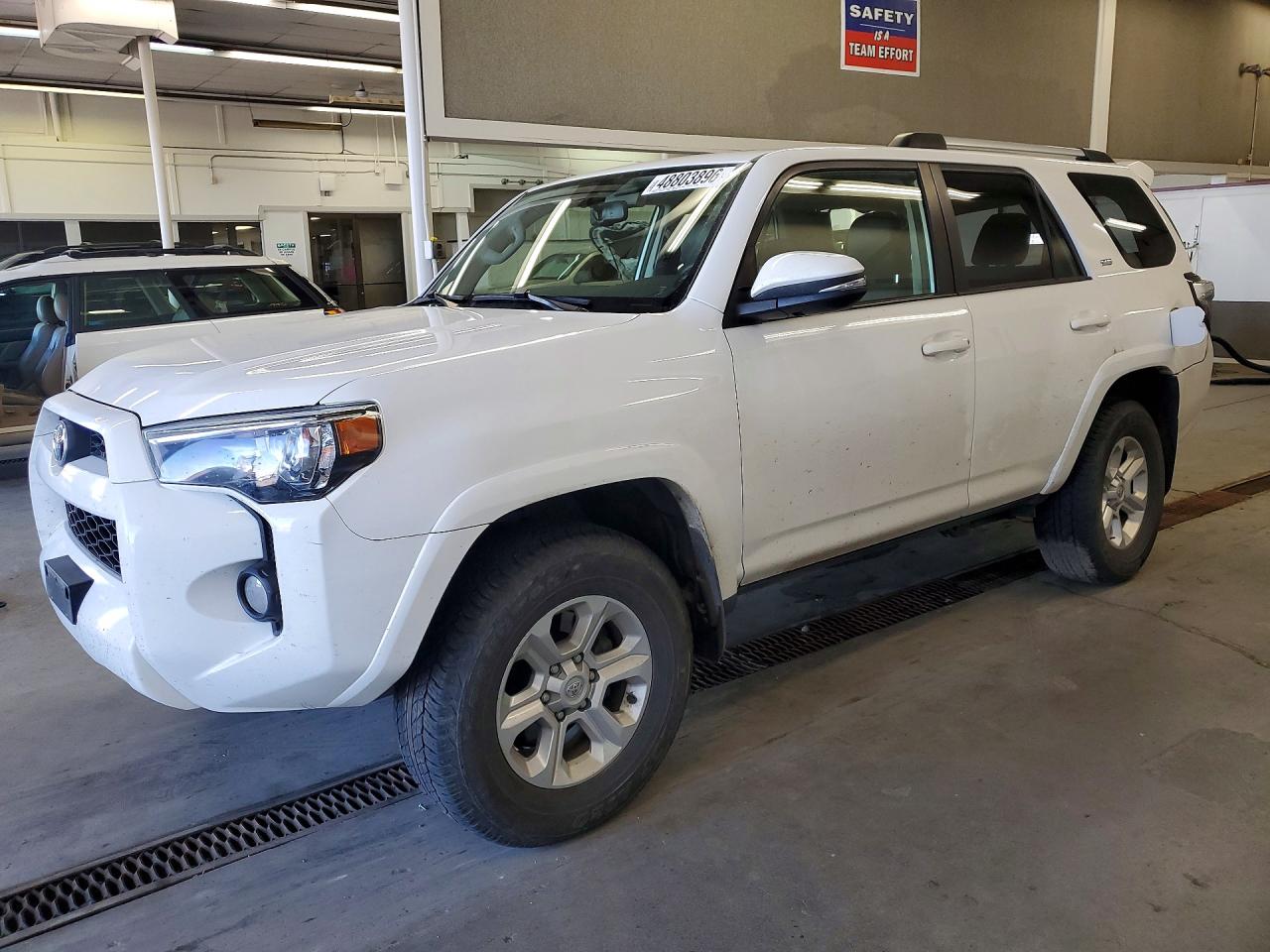 2019 Toyota 4Runner TRD Off Road, VIN JTEBU5JR8K5730599 — Rear end