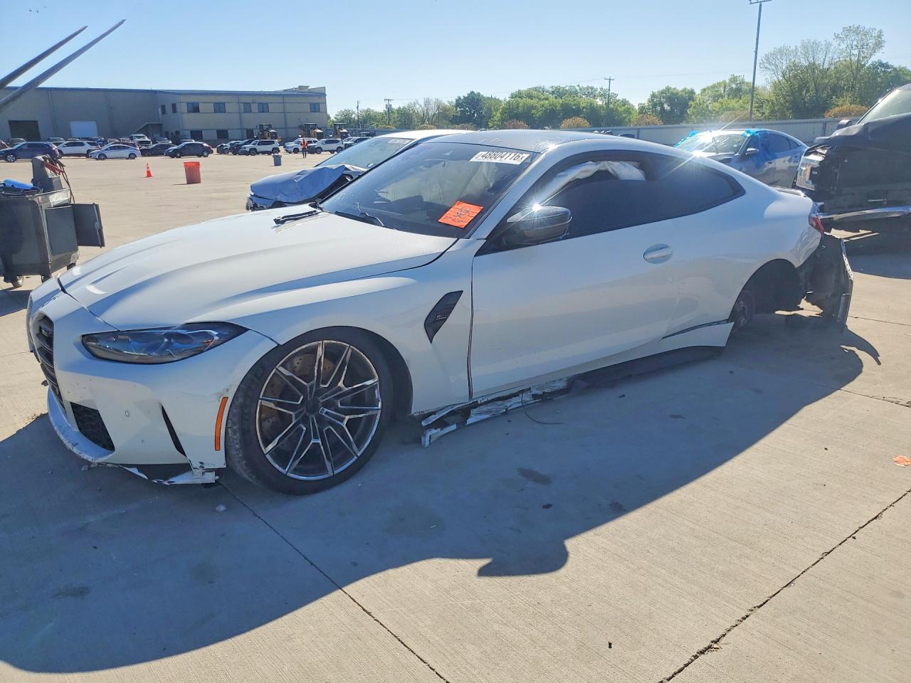 2021 BMW M4 Competition, VIN WBS33AZ03MCG63690 — Бок