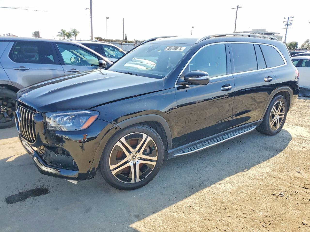 2021 Mercedes-Benz GLS 450, VIN 4JGFF5KE1MA538510 — Front end