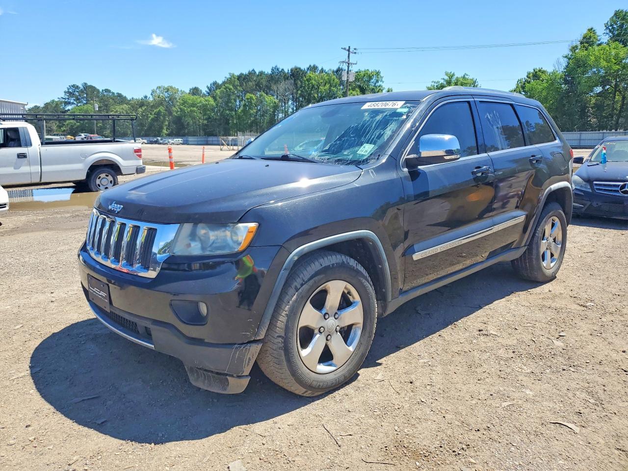 2013 Jeep Grand Cherokee Limited, VIN 1C4RJEBGXDC642886 — Minor dents and scratches