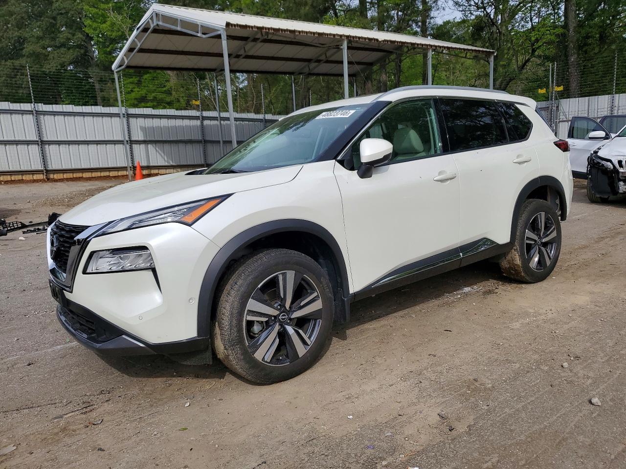 2023 Nissan Rogue SL, VIN 5N1BT3CA5PC931068 — Side