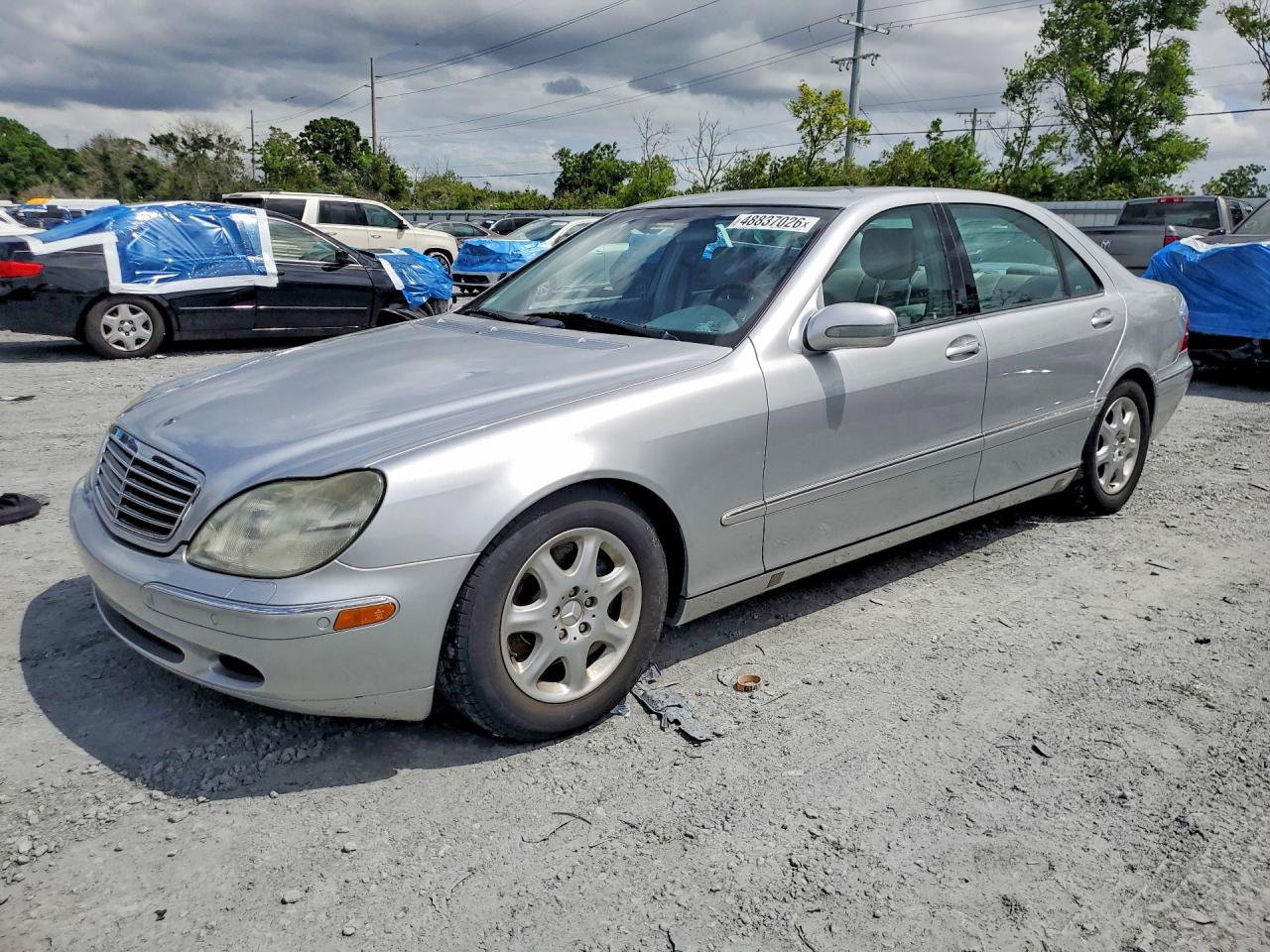 2000 Mercedes-Benz S 320/430/500, VIN WDBNG75J8YA093477 — Normal wear