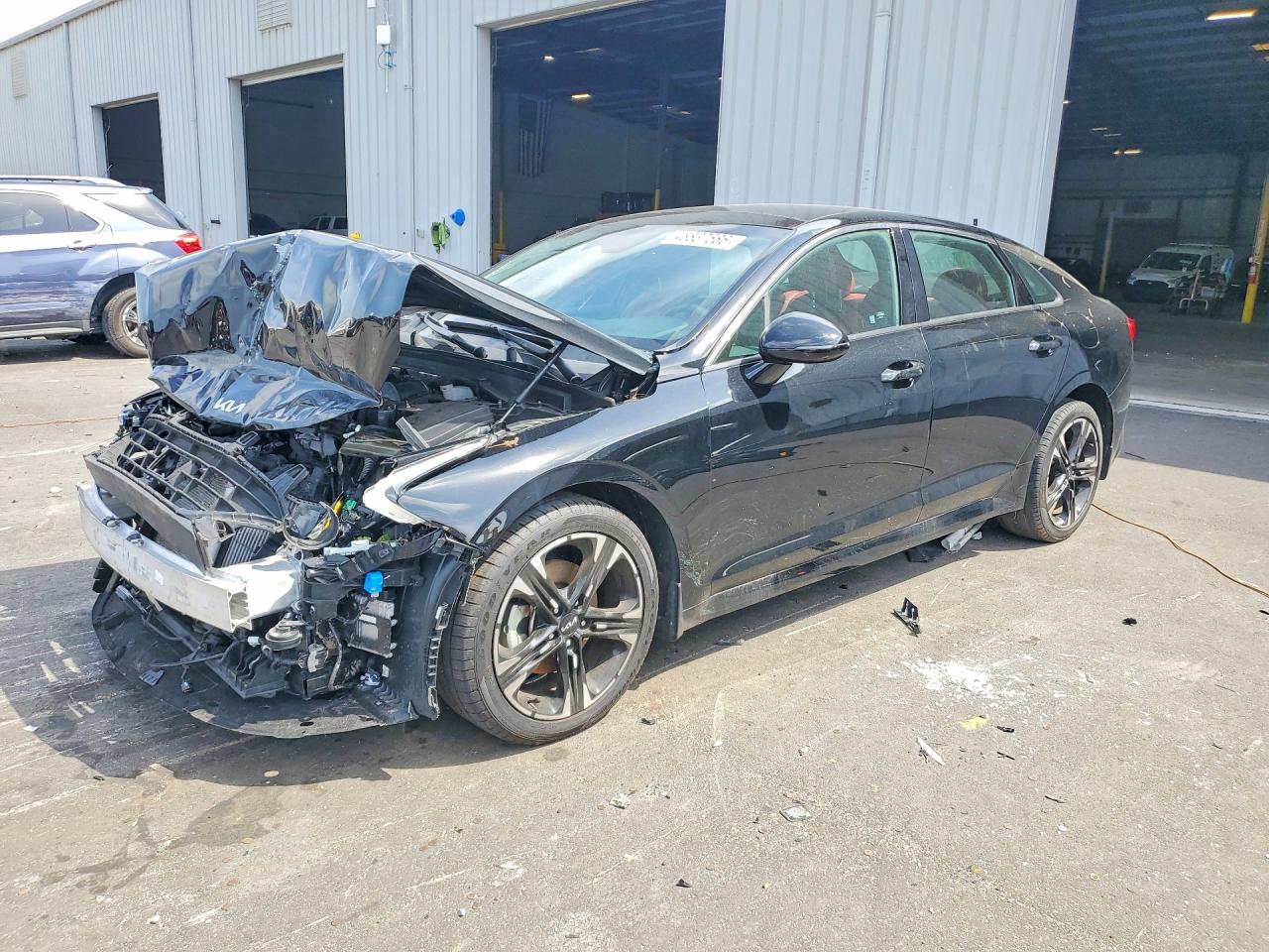 2023 Kia K5 GT-Line, VIN 5XXG64J2XPG215107 — Front end