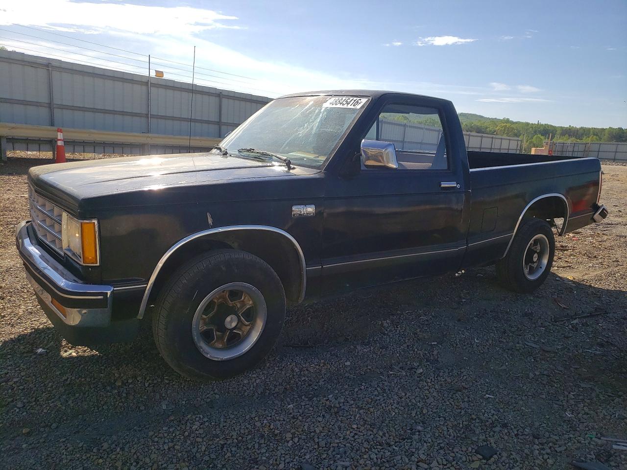 1989 Chevrolet S-10, VIN 1GCCS14Z1K2109225 — Rear end