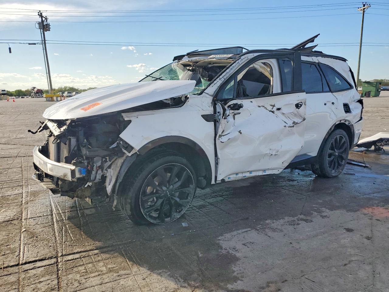 2023 Kia Sorento SX, VIN 5XYRKDLF1PG224021 — Опрокидывание