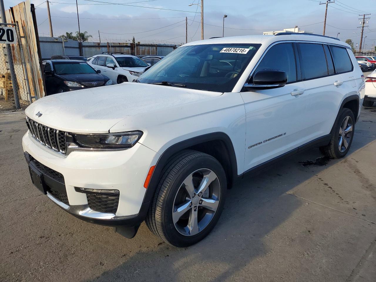 2021 Jeep Grand Cherokee Limited, VIN 1C4RJKBG7M8202724 — Front end