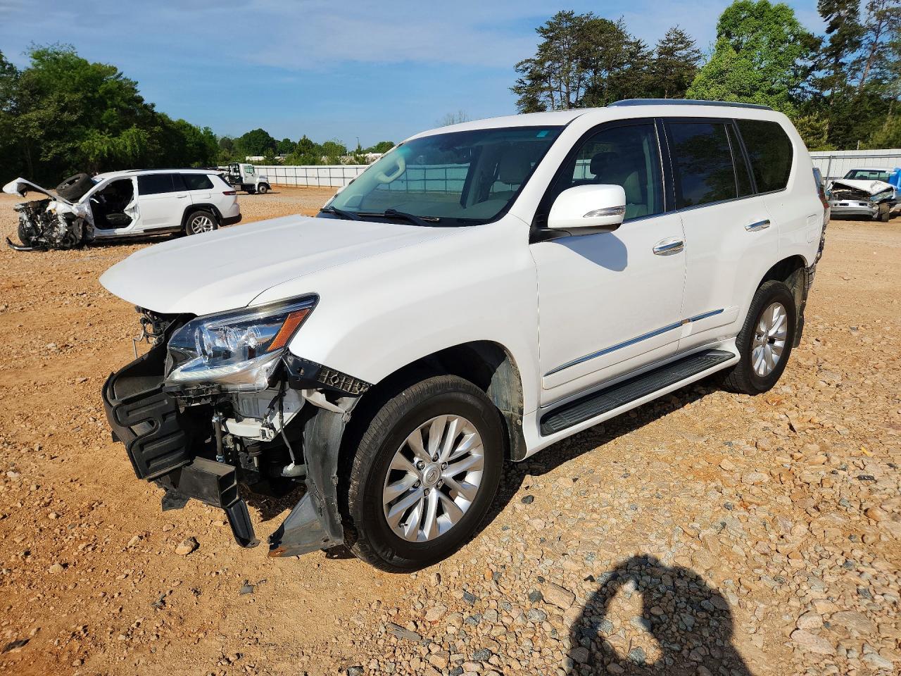 2017 Lexus GX 460 Premium, VIN JTJBM7FX5H5156377 — Front end
