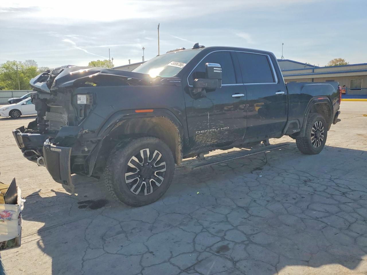 2024 GMC Sierra 2500HD Denali Ultimate, VIN 1GT49XEY6RF375111 — Front end