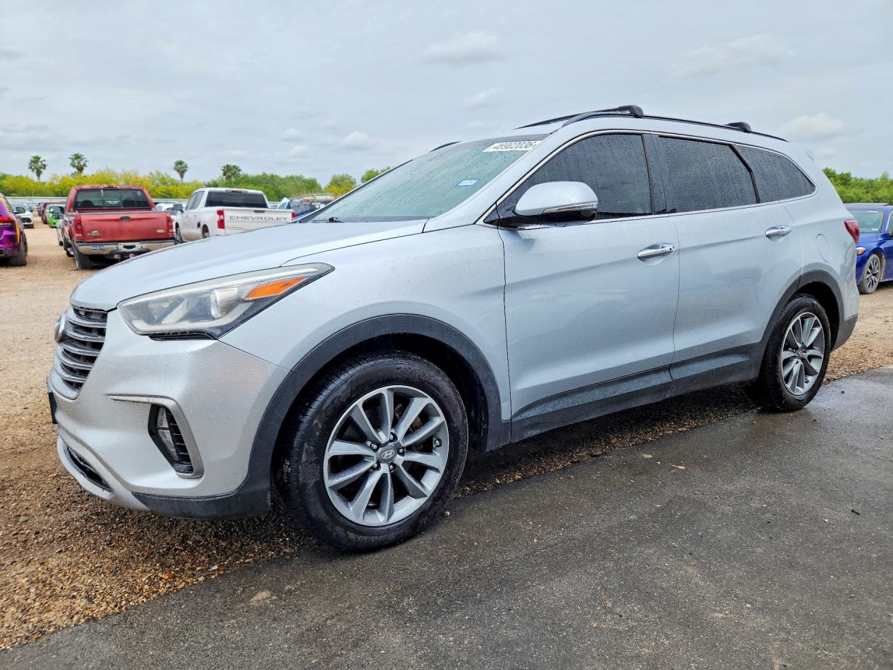 2017 Hyundai Santa Fe Limited, VIN KM8SNDHF2HU251838 — Prior damage history
