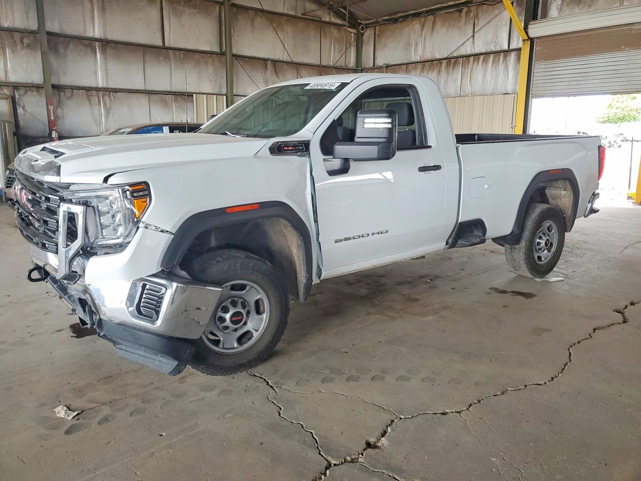 2022 GMC Sierra 2500HD Pro, VIN 1GT08LE76NF320220 — Front end