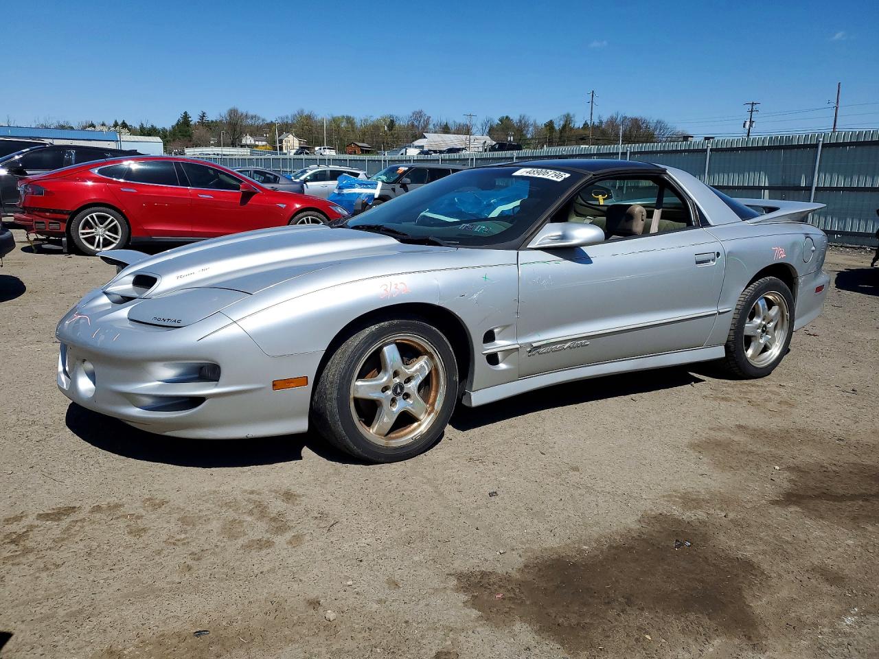 2002 Pontiac Firebird Formula, VIN 2G2FV22G822122497 — Front end