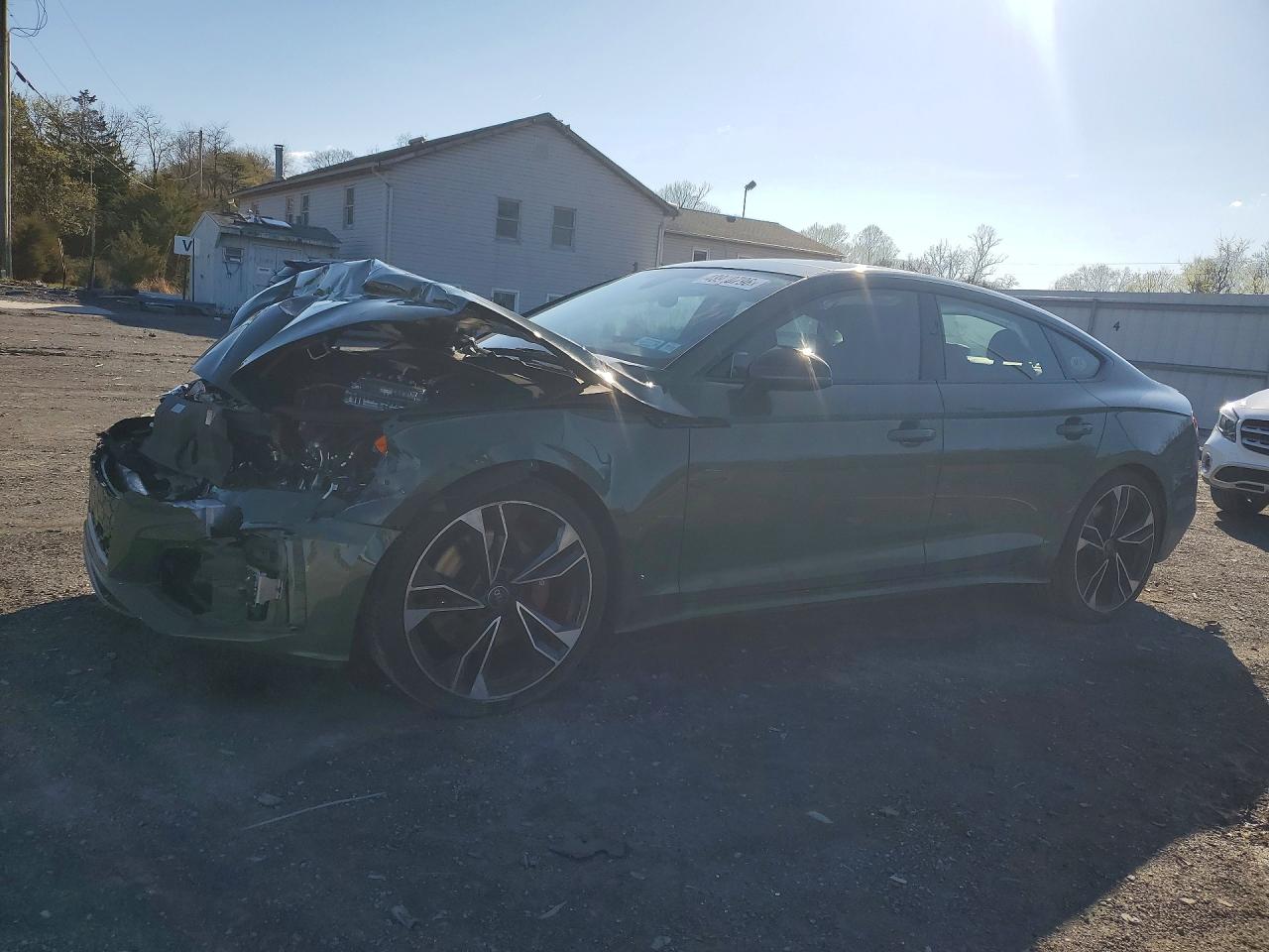 2025 Audi S5 Sportback Premium Plus, VIN WAUC4CF5XSA014097 — Перед
