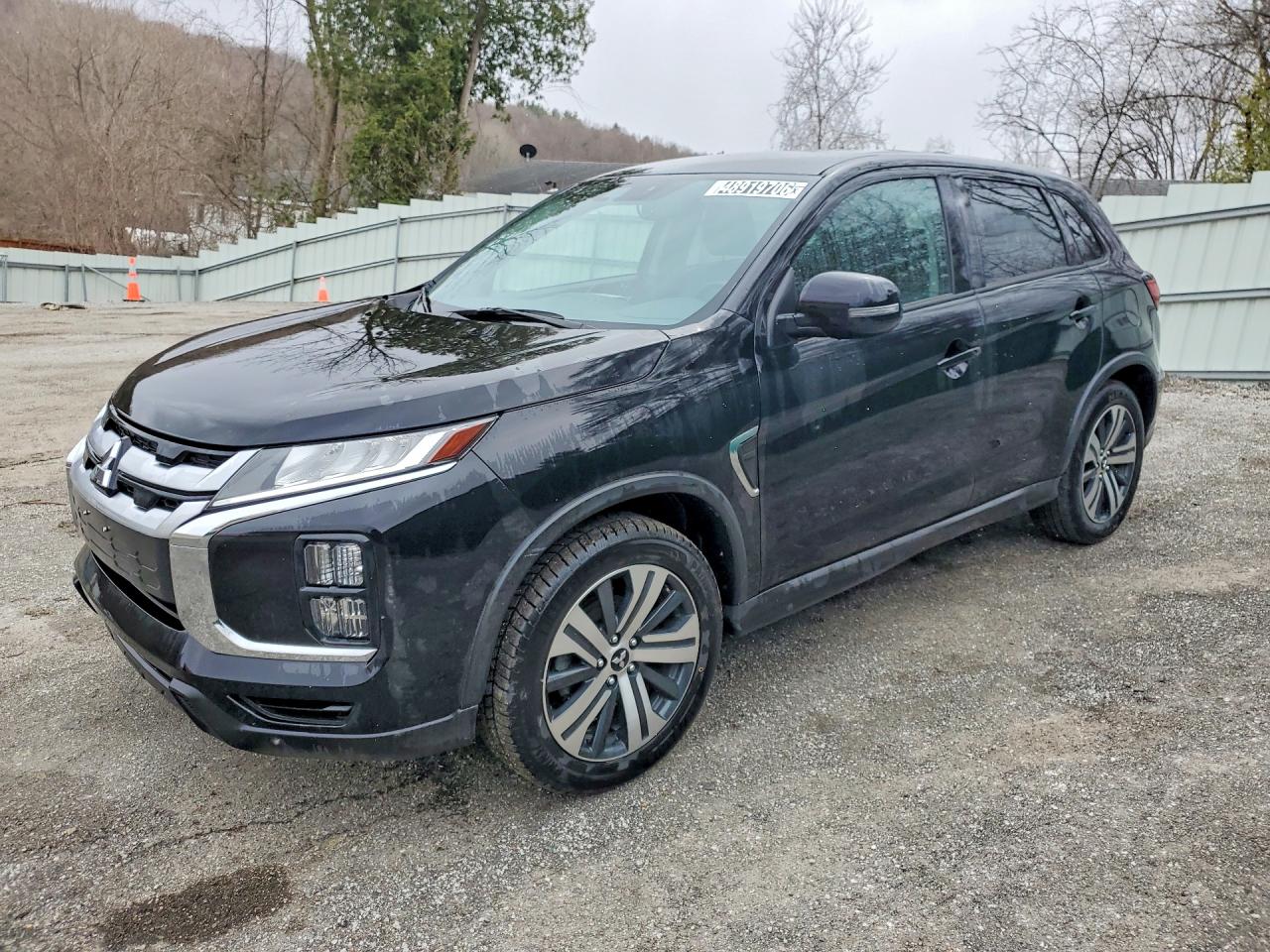 2024 Mitsubishi Outlander S, VIN JA4ARUAUXRU017679 — Minor dents and scratches