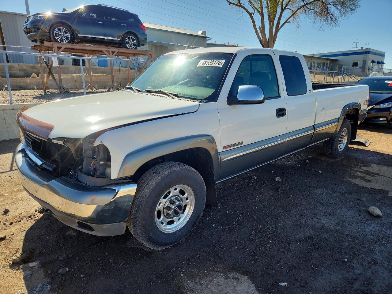 2000 GMC Sierra 2500 SLE, VIN 1GTGK29U5YE180892 — Front end