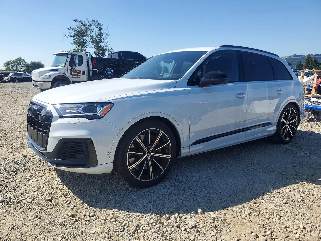 2022 Audi SQ7 Prestige, VIN WA1VWBF75ND019416 — Зад