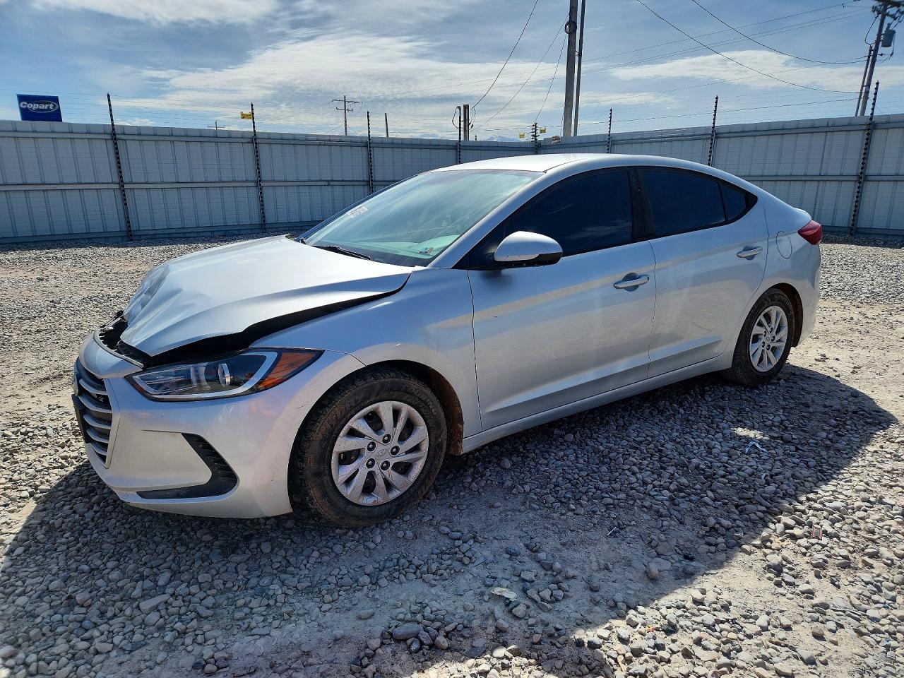 2018 Hyundai Elantra SE, VIN 5NPD74LFXJH238172 — Front end