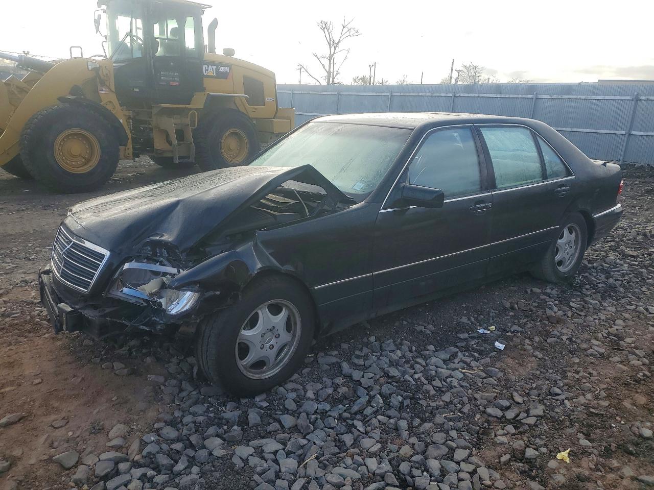 1998 Mercedes-Benz S 320/430/500, VIN WDBGA51G0WA400954 — Front end