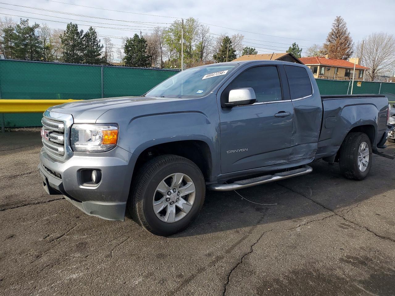 2018 GMC Canyon 2WD SLE, VIN 1GTH5CEN0J1268858 — Side