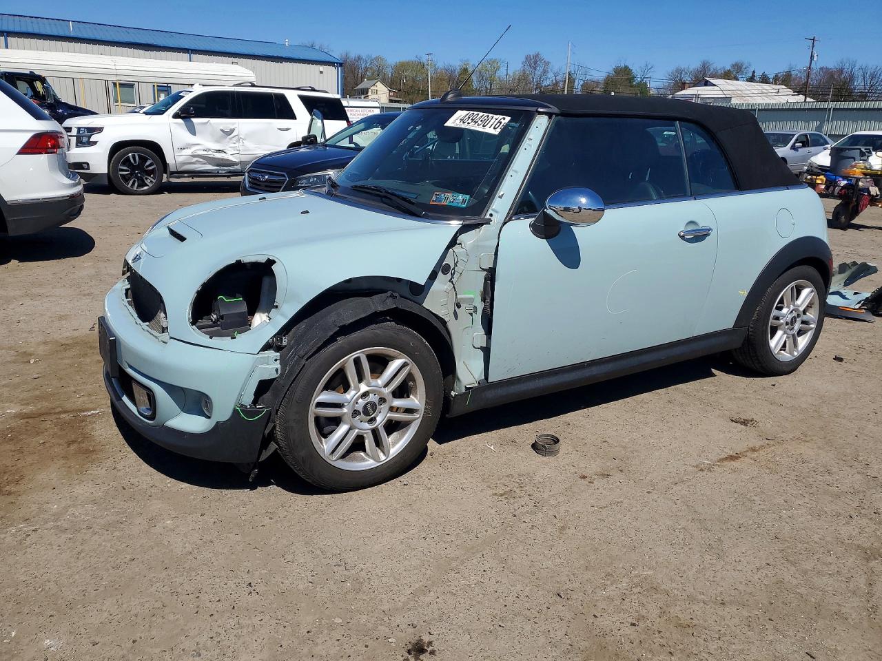 2012 MINI Convertible S, VIN WMWZP3C56CT296380 — Перед