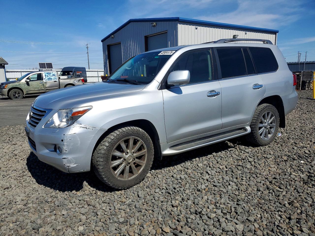 2008 Lexus LX 570, VIN JTJHY00W584006975 — Front end