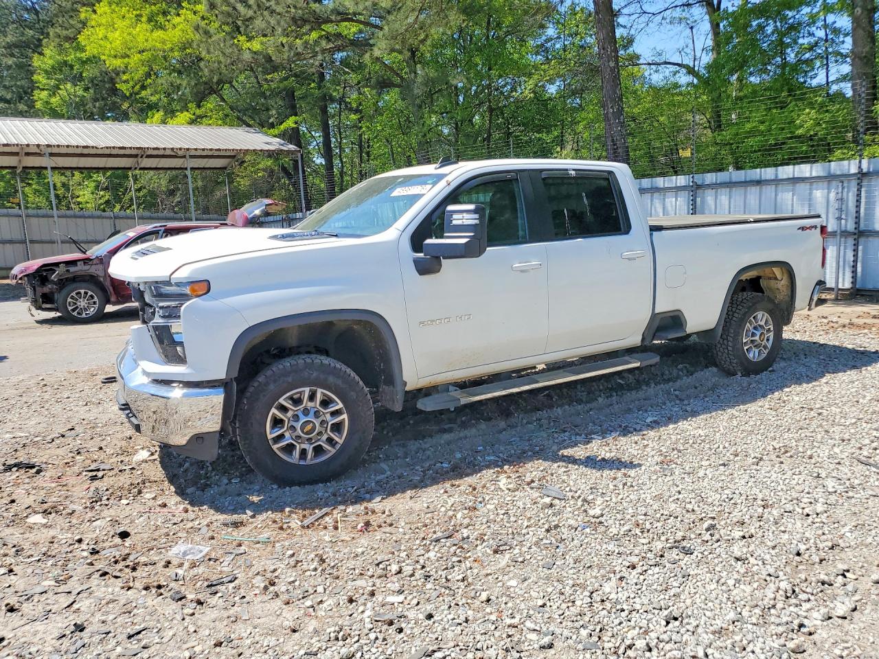 2023 Chevrolet Silverado 2500HD LT, VIN 1GC4YNEY9PF180902 — Перед