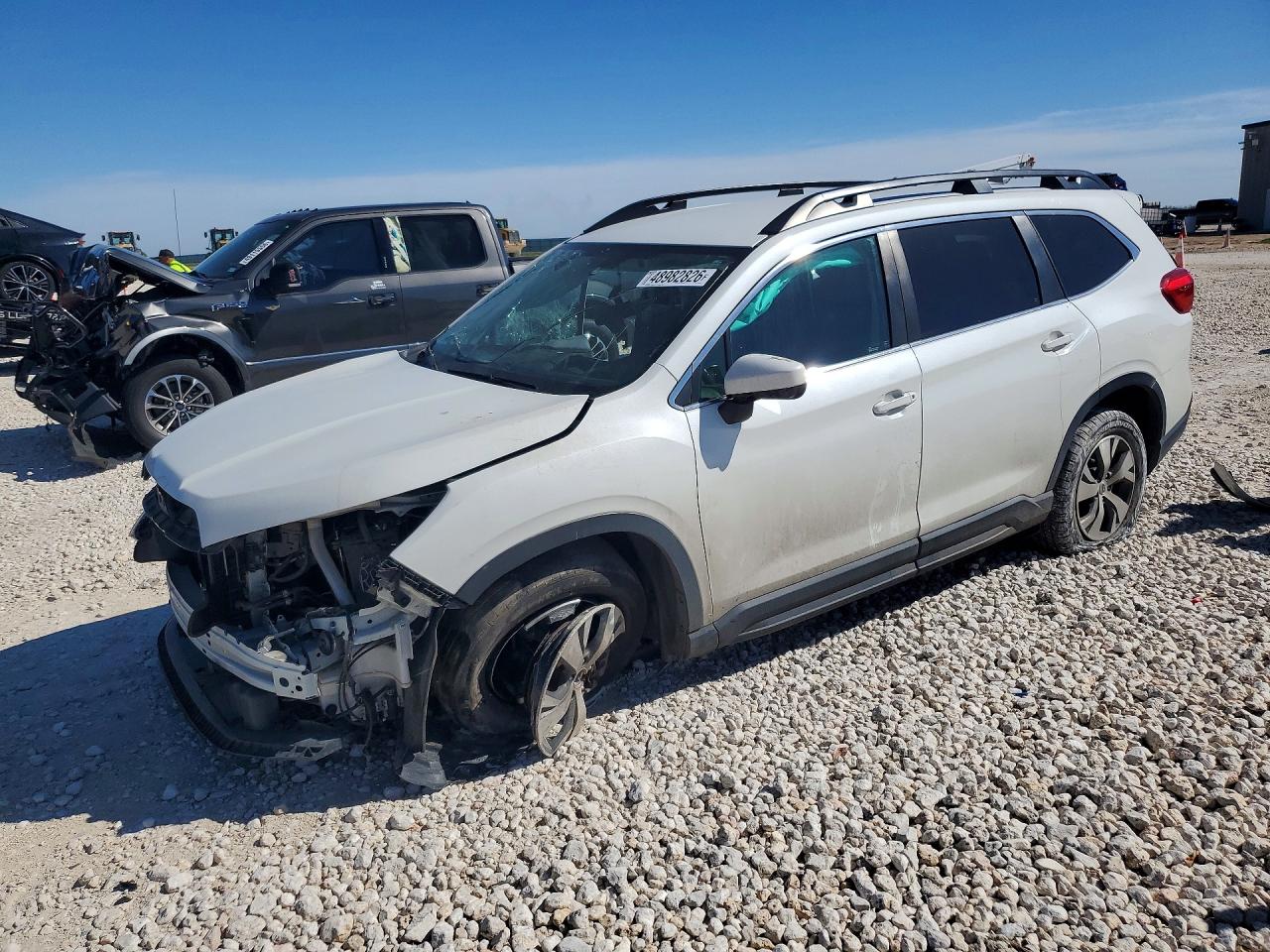 2021 Subaru Ascent Premium, VIN 4S4WMAFD0M3426270 — Front end