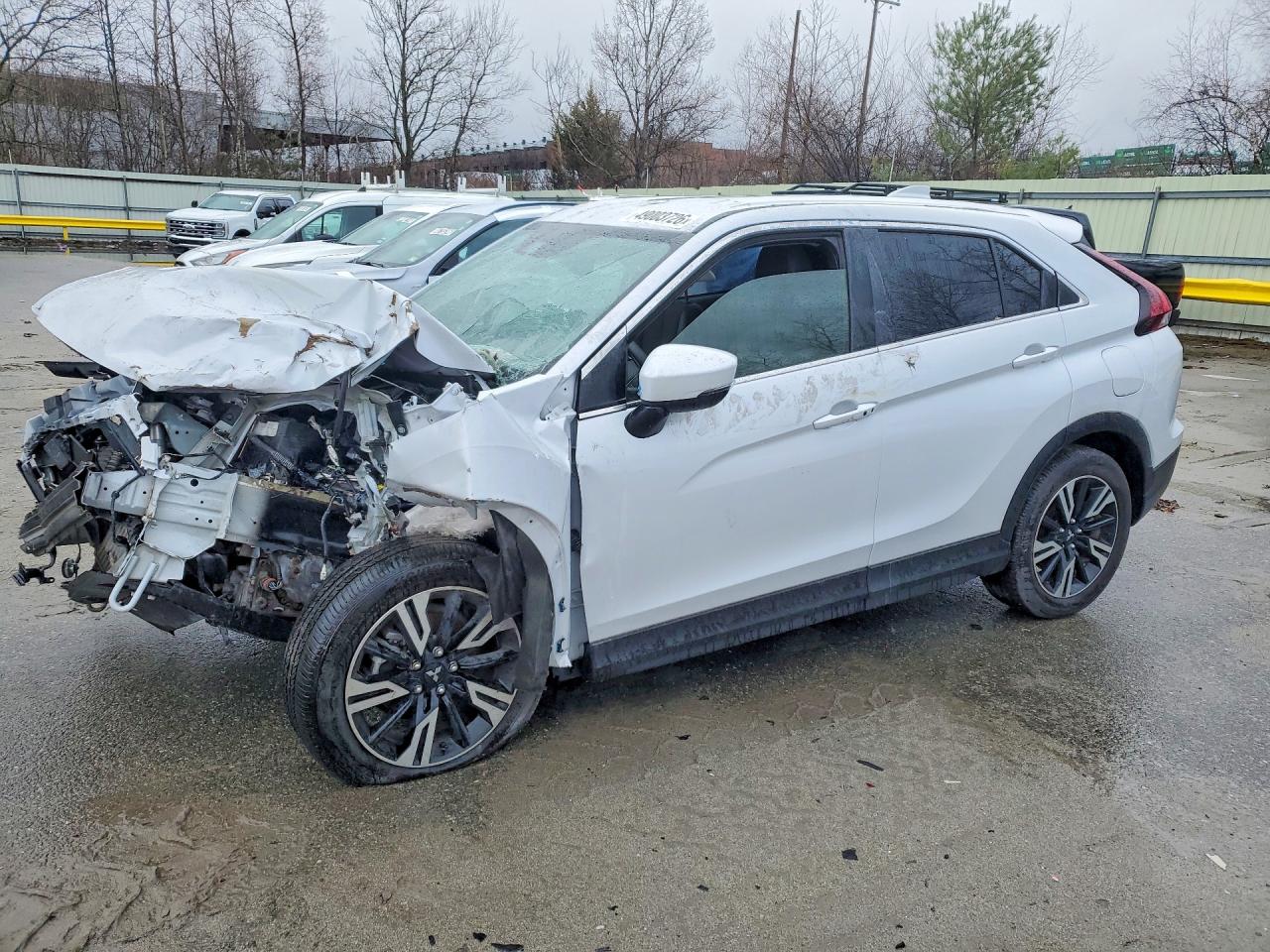 2024 Mitsubishi Eclipse Cross SE, VIN JA4ATWAA7RZ061595 — Front end