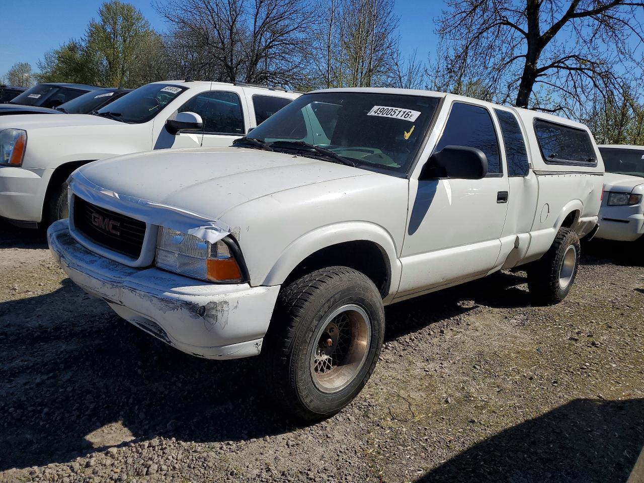 2000 GMC Sonoma SLS, VIN 1GTCS1949YK129891 — Side