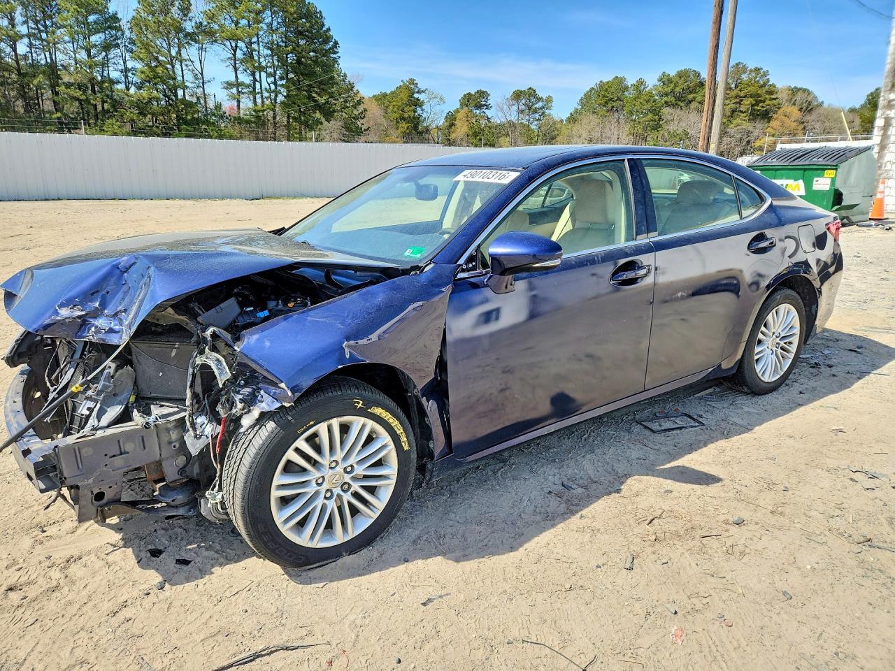2014 Lexus ES 330, VIN JTHBK1GG8E2124331 — Front end