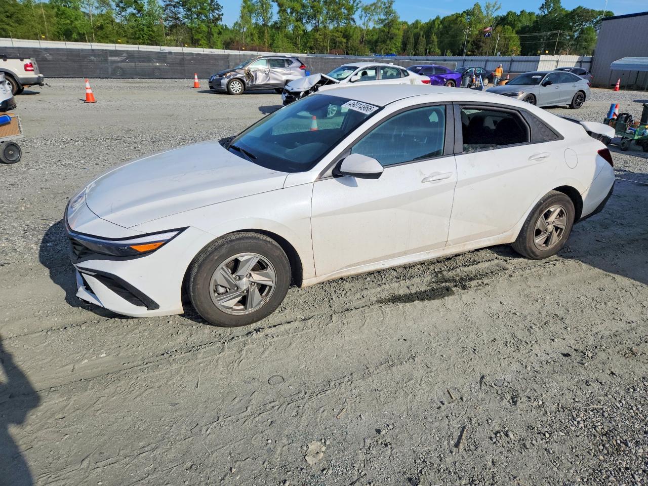 2026 Hyundai Elantra SE, VIN KMHLL4DG5TU110392 — Rear end