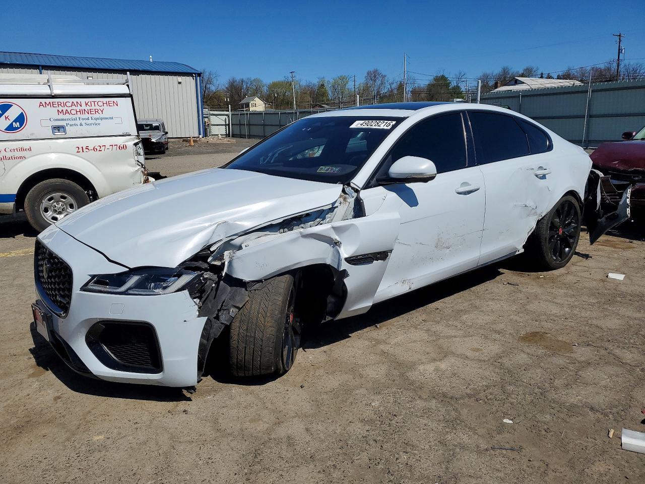 2021 Jaguar XF R-Dynamic SE, VIN SAJBL4GX4MCY88607 — Front end