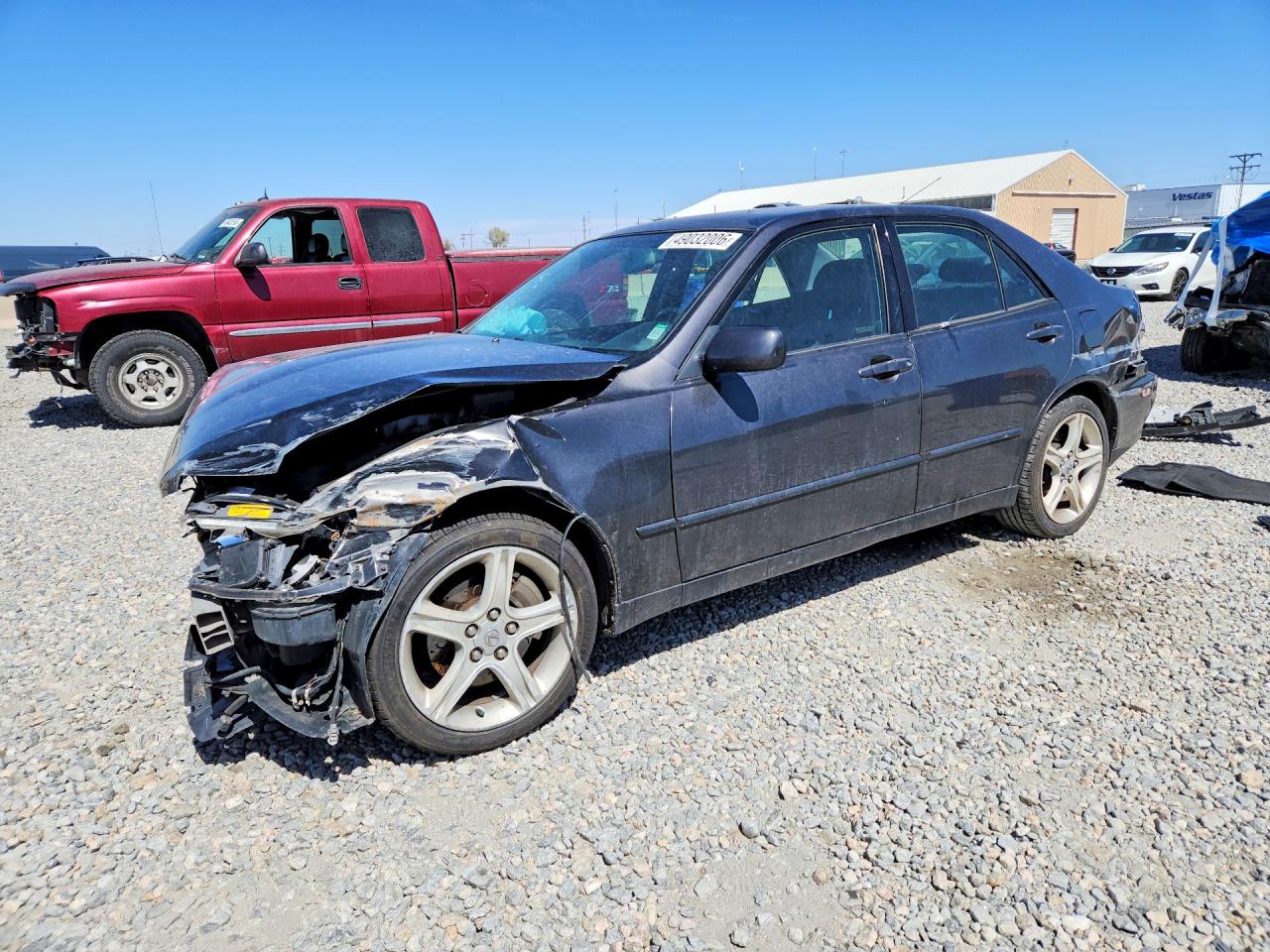2002 Lexus IS 300/350, VIN JTHBD192X20038361 — Front end