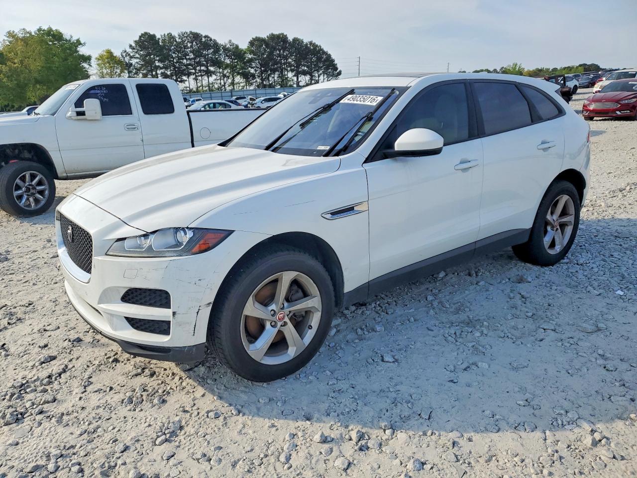 2017 Jaguar F-Pace 35t Premium, VIN SADCJ2BV7HA893129 — Minor dents and scratches