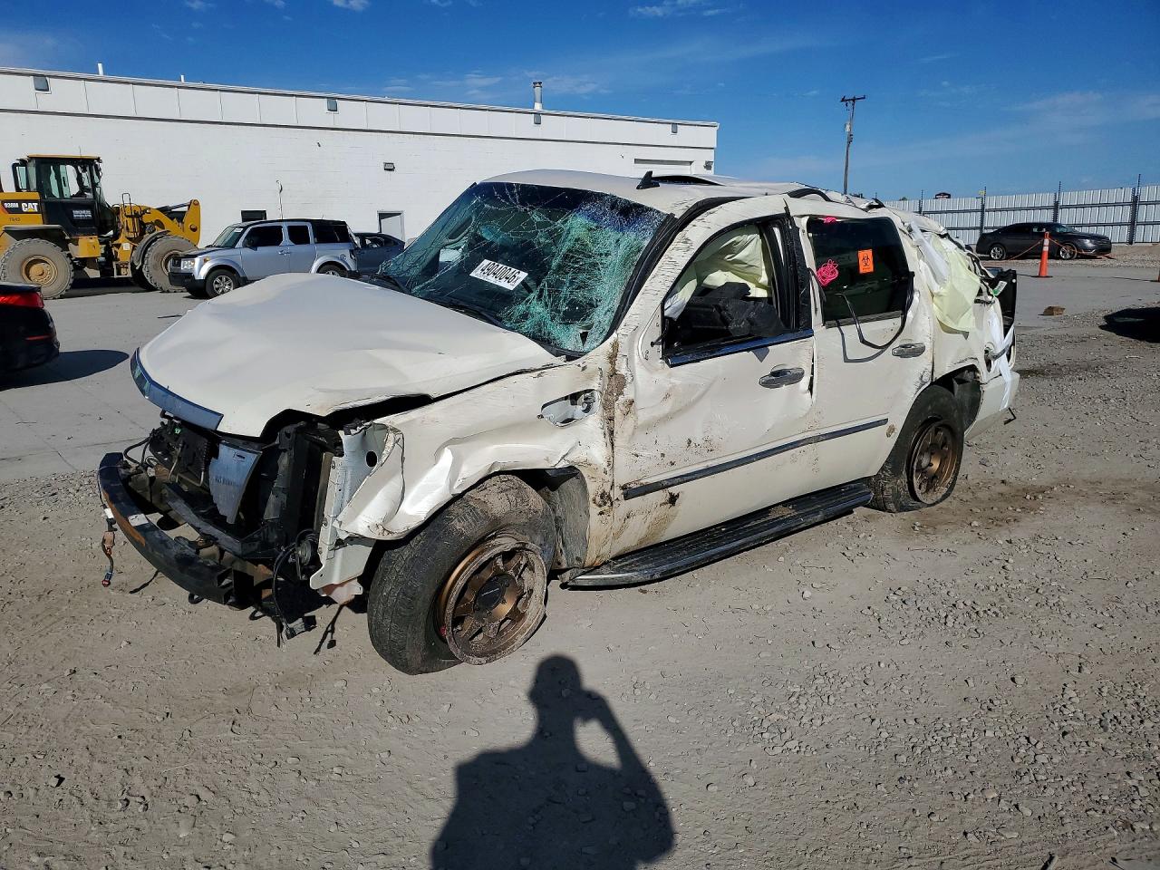 2007 Cadillac Escalade, VIN 1GYFK638X7R143532 — Rollover