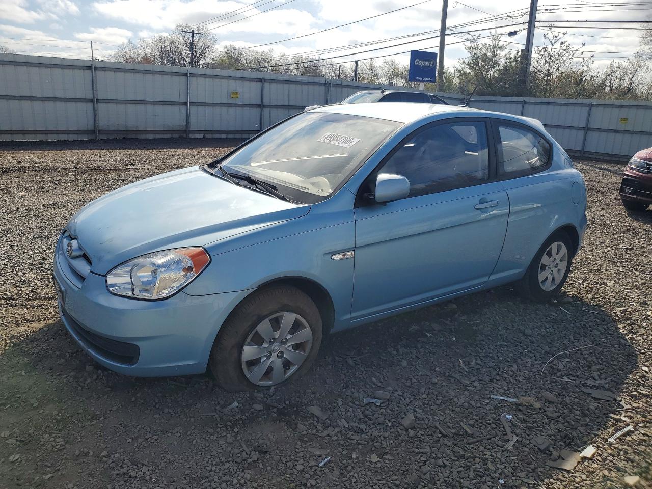 2011 Hyundai Accent GS, VIN KMHCM3AC7BU199003 — Бок