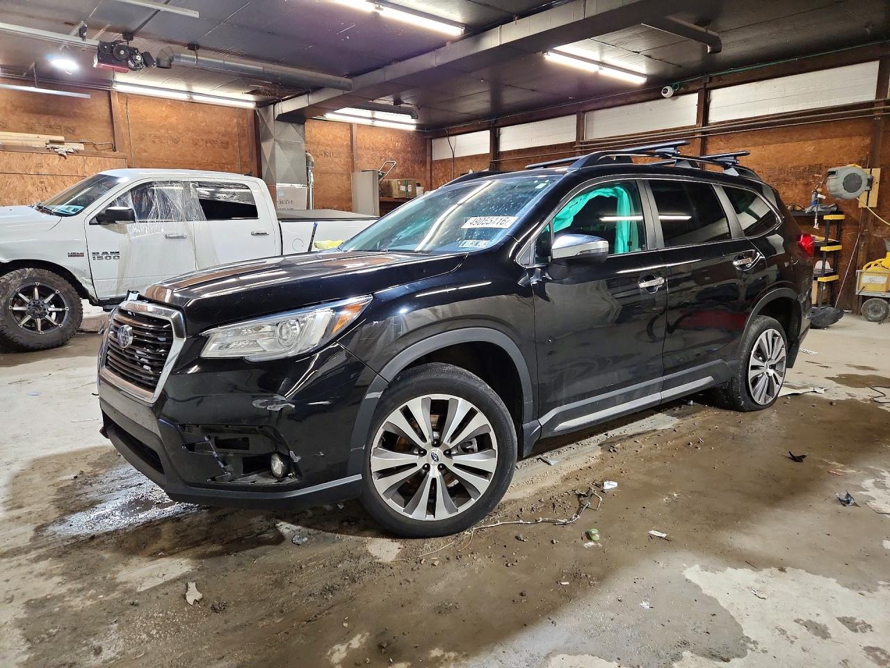 2021 Subaru Ascent Touring, VIN 4S4WMARD6M3463884 — Front end