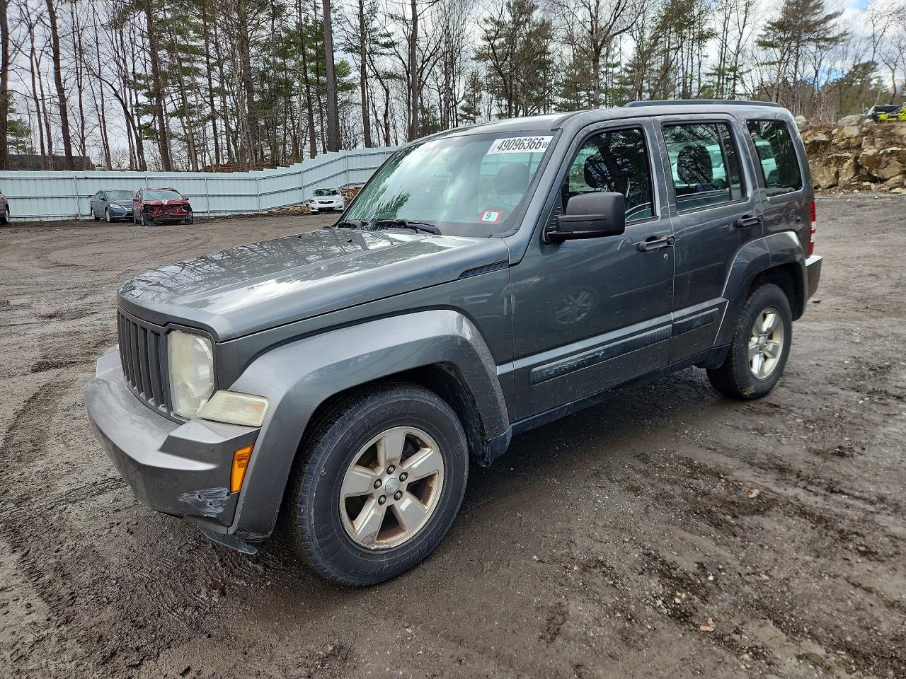 2012 Jeep Liberty Sport Latitude, VIN 1C4PJLAK5CW193924 — Перед