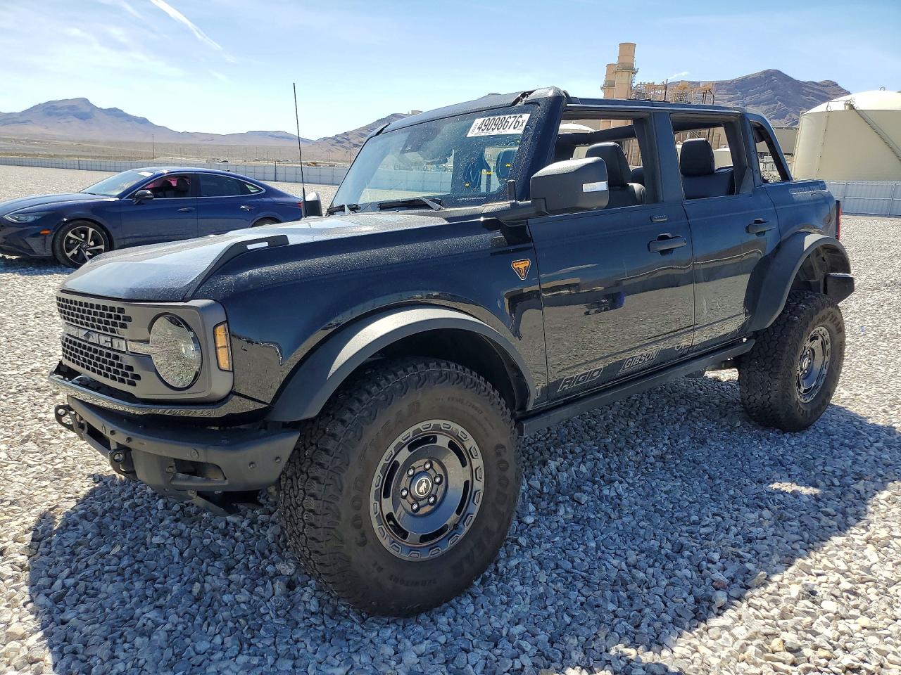 2021 Ford Bronco Badlands, VIN 1FMEE5DH8MLB03770 — Front end