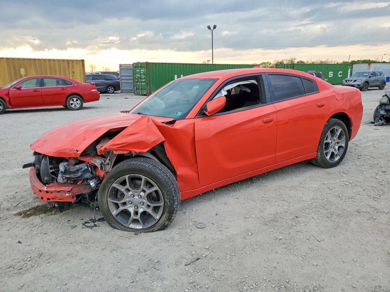 2016 Dodge Charger SXT, VIN 2C3CDXJG7GH341797 — Перед