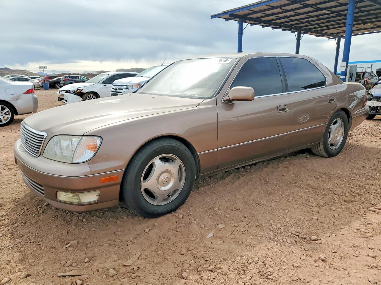1998 Lexus LS 400, VIN JT8BH28F0W0122676 — Undercarriage