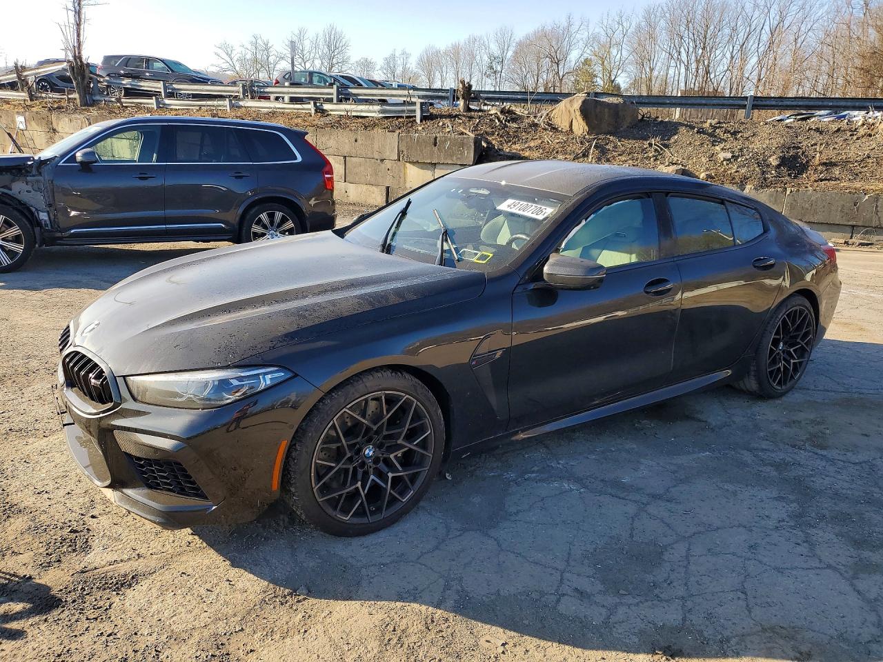 2022 BMW M8 Competition, VIN WBSGV0C0XNCH16627 — Бок