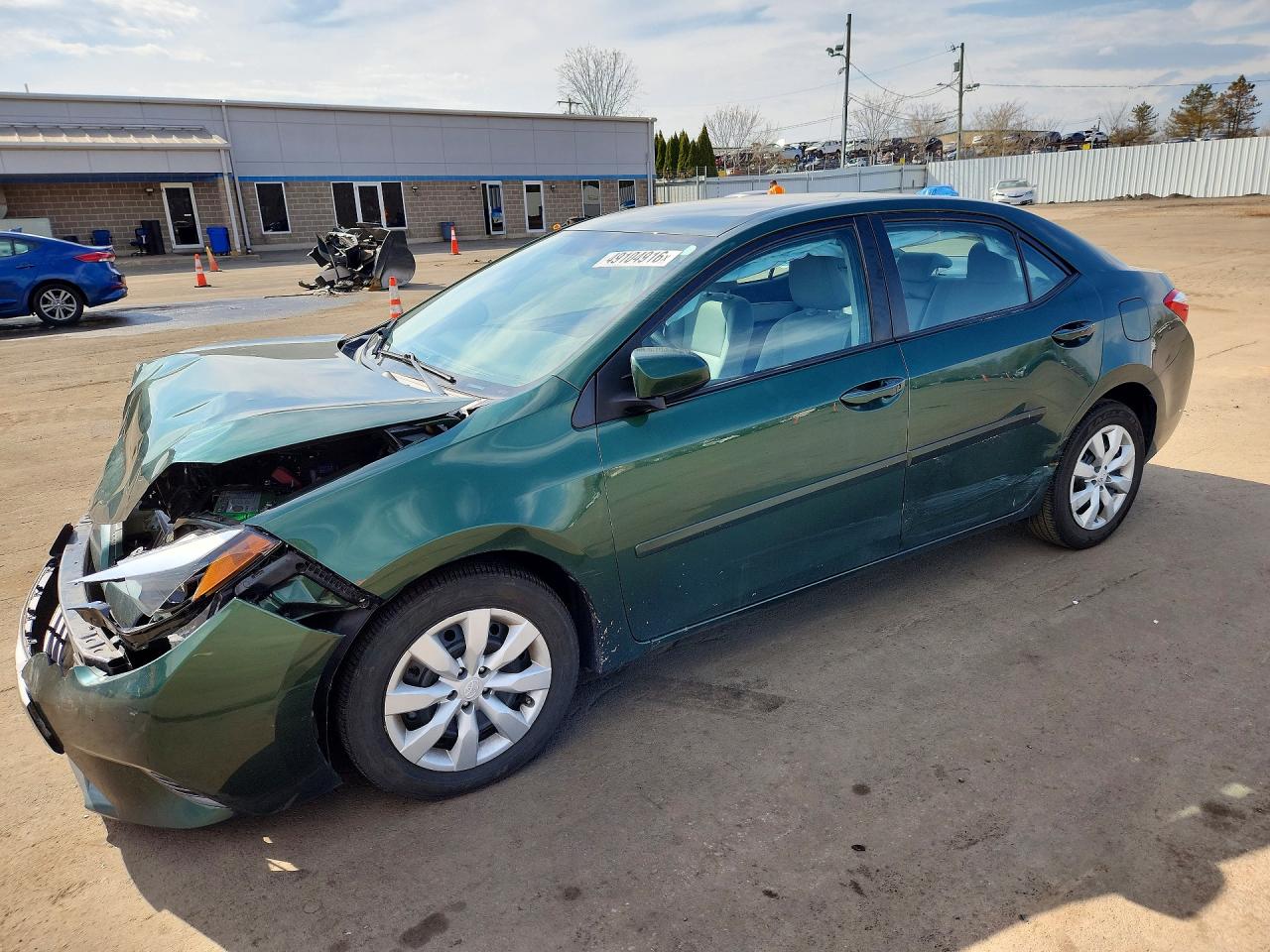2015 Toyota Corolla LE, VIN 2T1BURHE6FC454415 — Front end