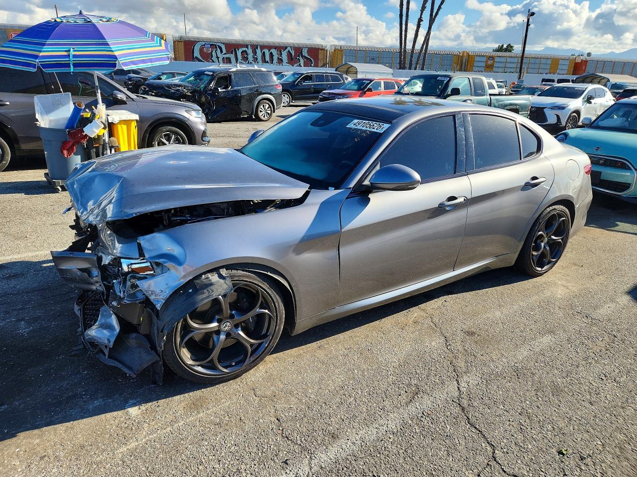 2018 Alfa Romeo Giulia Ti Sport, VIN ZARFAECN2J7583021 — Перед
