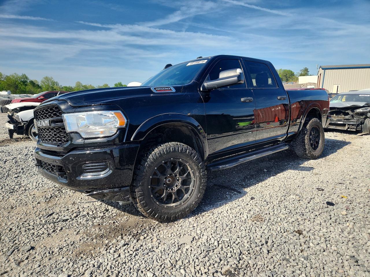 2021 Ram 3500 Tradesman, VIN 3C63R3CL5MG626369 — Бок