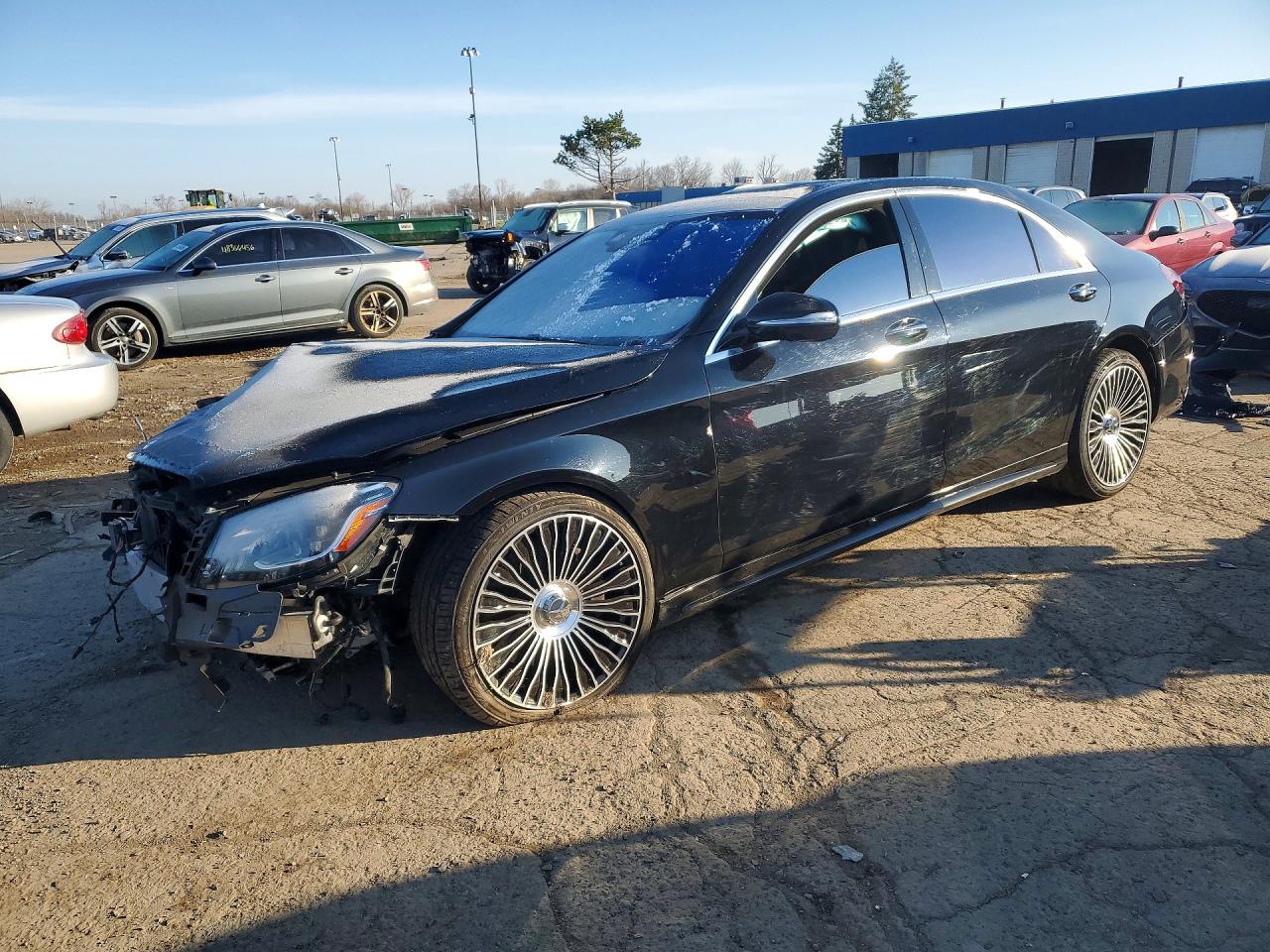 2020 Mercedes-Benz S 560, VIN WDDUG8GB4LA527241 — Front end